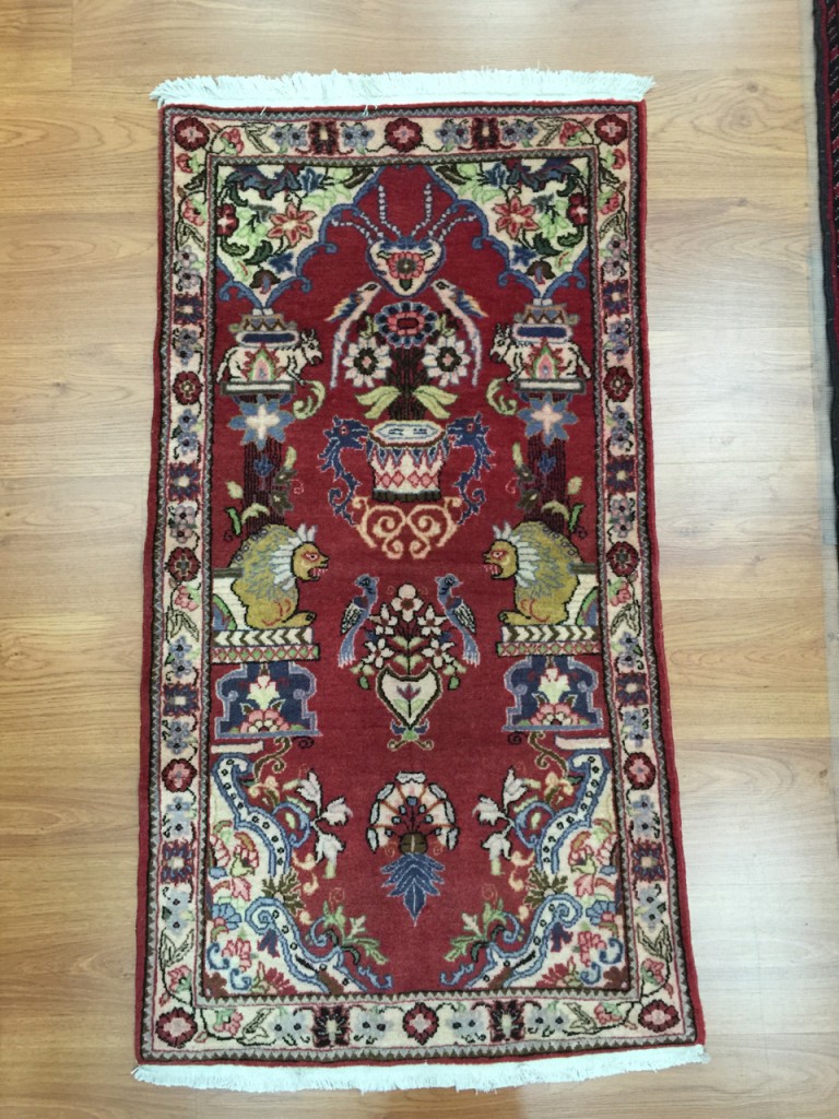 Sarough  135 cm X 62 cm fine wool rug