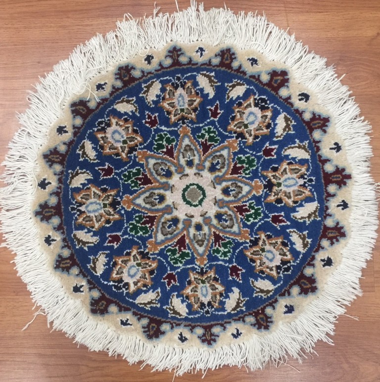 Naieen round small rug