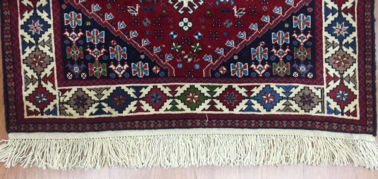 Yalameh wool tribal Shiraz rug size: 167 cm. X 105 cm. - Image 4