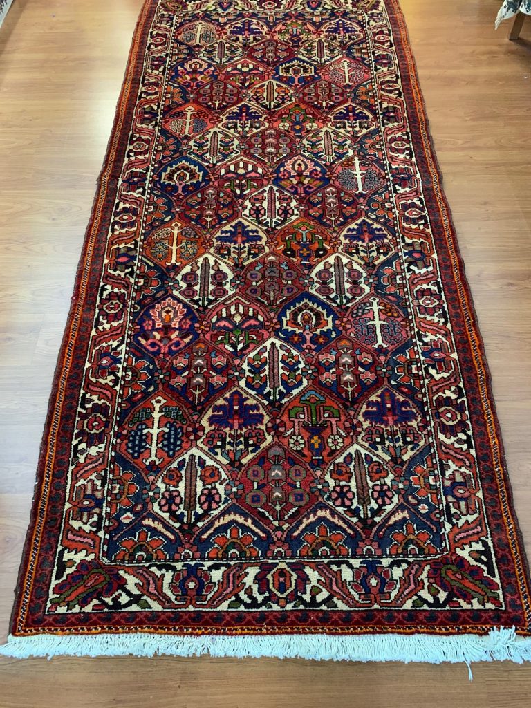 Bakhtiari 295 cm. X 125 cm. fine wool runner