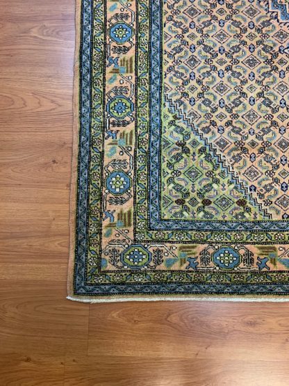 Tabriz fine wool and silk rug - Image 4