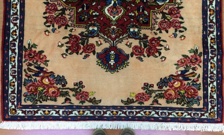 Persian Bakhtiari 1.85 m. X 1.34 m. tribal wool rug - Image 2