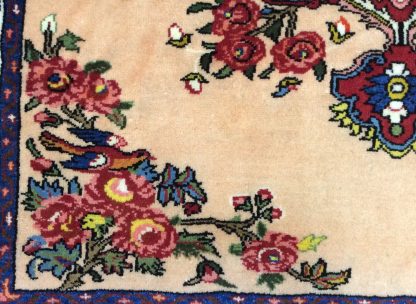 Persian Bakhtiari 1.85 m. X 1.34 m. tribal wool rug - Image 6