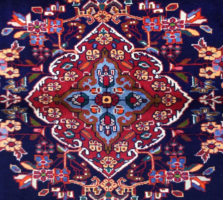 Bakhtiari 2.15m. X 1.52m. wool rug - Image 2