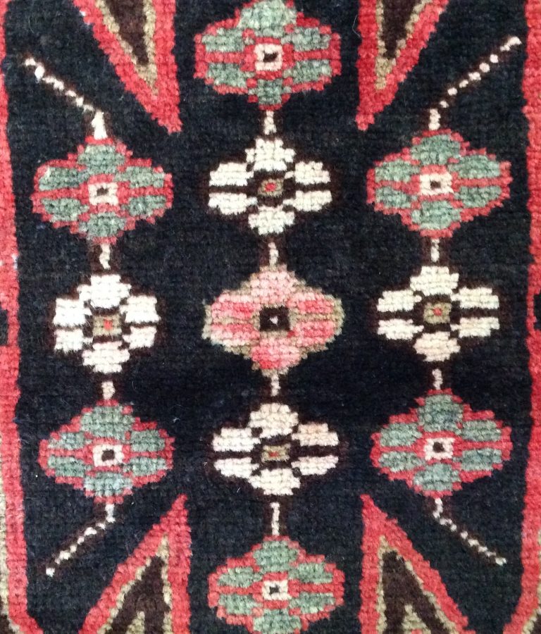 Mazleghan 1.95 m. X 1.35 m. wool vintage carpet - Image 3