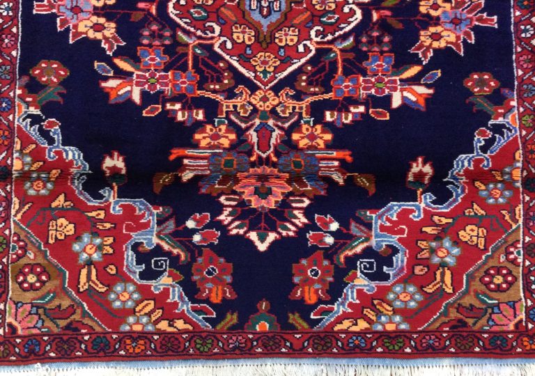 Bakhtiari 2.15m. X 1.52m. wool rug - Image 3