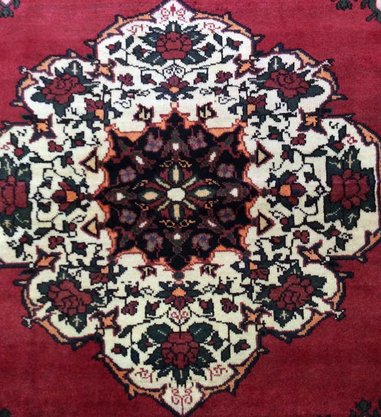 Bakhtiari 2.02m. X 1.3 m. wool carpet - Image 9