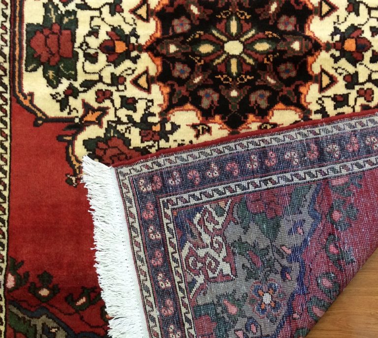 Bakhtiari 2.02m. X 1.3 m. wool carpet - Image 8