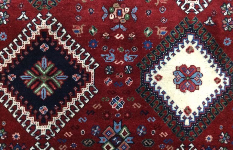 Yalameh Shiraz 166 cm. X 104 cm.fine wool - Image 8