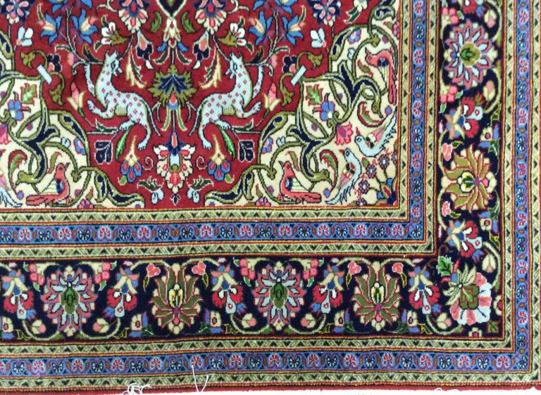 Isfahan extra fine 240 cm. X 137 cm. wool rug - Image 3