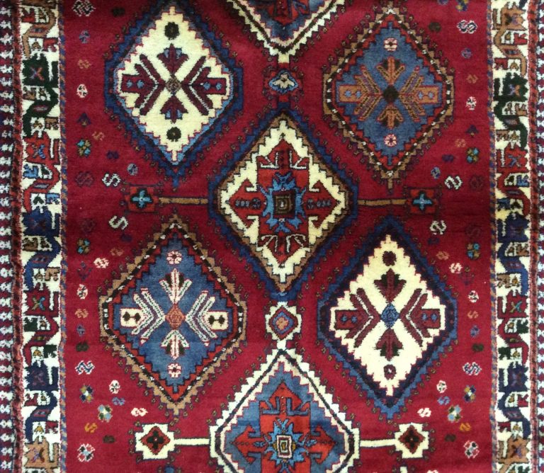 Yalameh Shiraz 148 cm. X 104 cm. Fine wool rug - Image 14