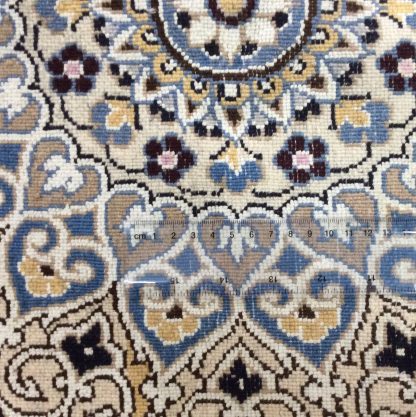 Naieen 1.5 m. D. silk & wool very fine round rug - Image 6