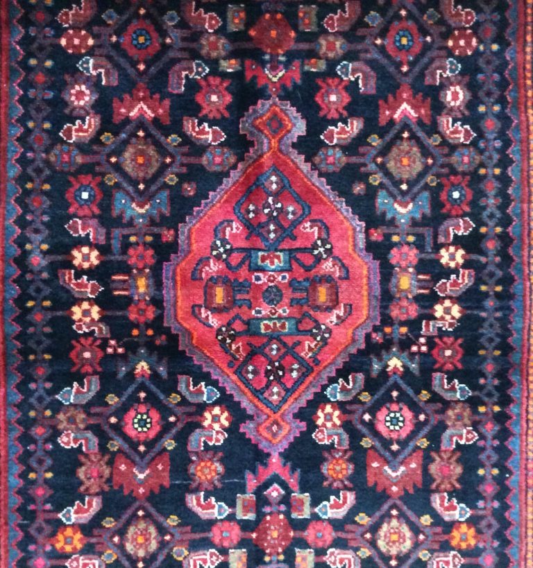 Hamedan 235 cm. X 140 cm. fine antique wool rug - Image 7