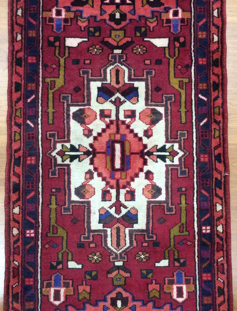 Zanjan tribal 315 cm. X 68 cm. fine wool runner - Image 8