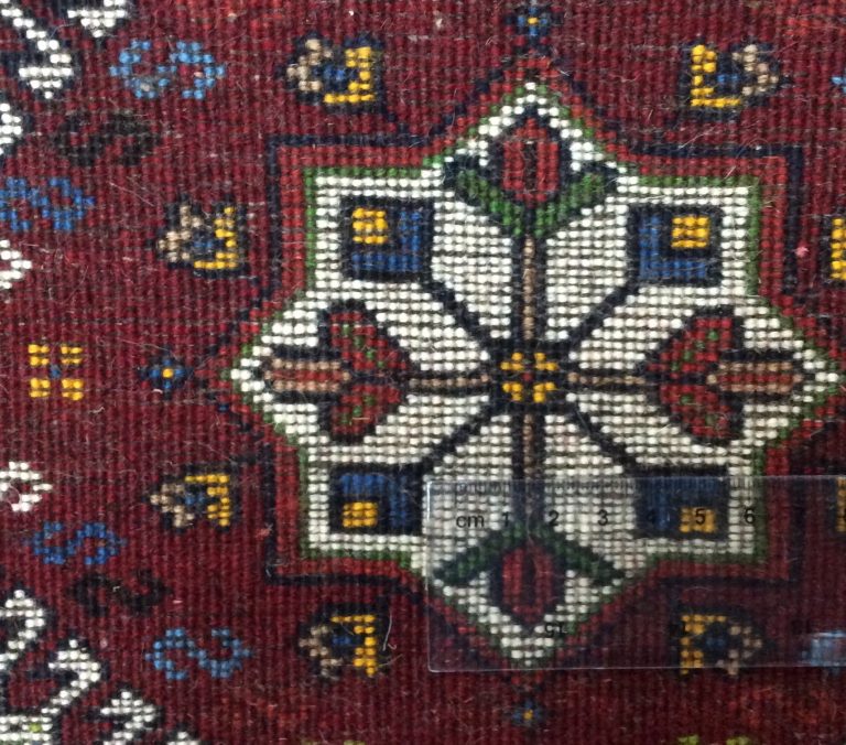 Yalameh Shiraz 195 cm. X 85cm. very fine wool runner - Image 3