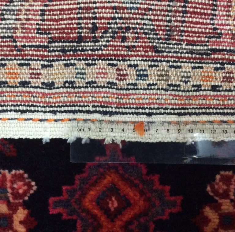 Hamedan 235 cm. X 140 cm. fine antique wool rug - Image 4