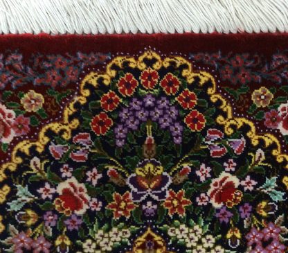 super fine 40 cm. X 28 cm. Silk Qom small rug - Image 7