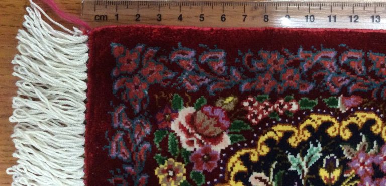 super fine 40 cm. X 28 cm. Silk Qom small rug - Image 12