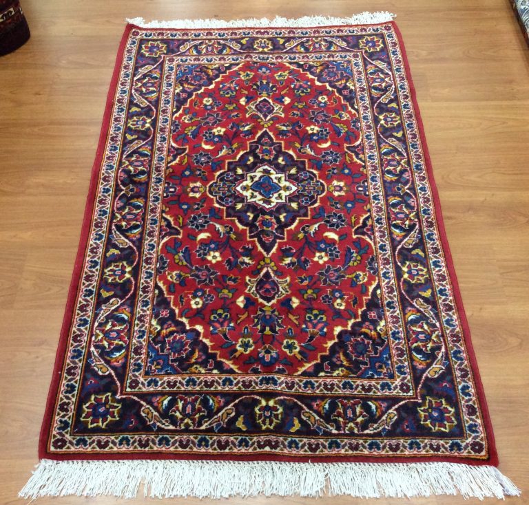 Kashan 155 cm X 104 cm. very fine wool rug