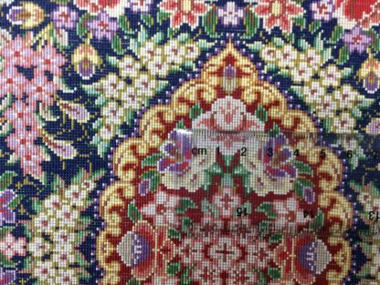 super fine 40 cm. X 28 cm. Silk Qom small rug - Image 6