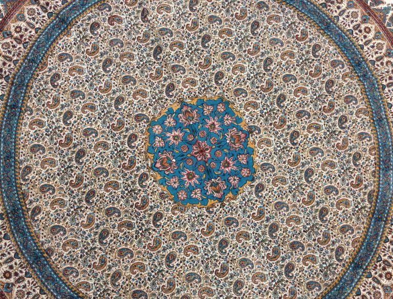 Persian Isfahan hand block  printed 1.5 m D round tablecloth - Image 3