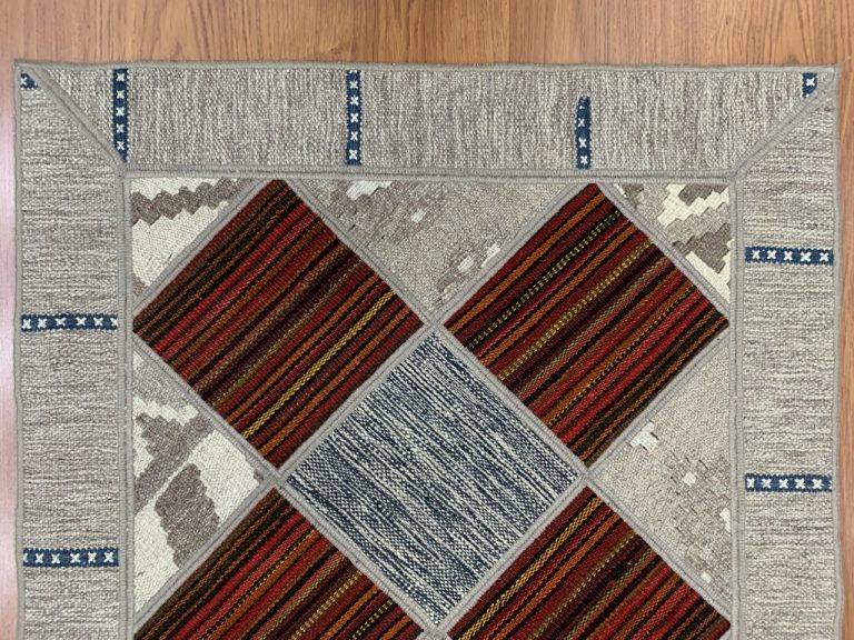 Patchwork 104 cm. X 75 cm. fine wool Boho kilim - Image 5