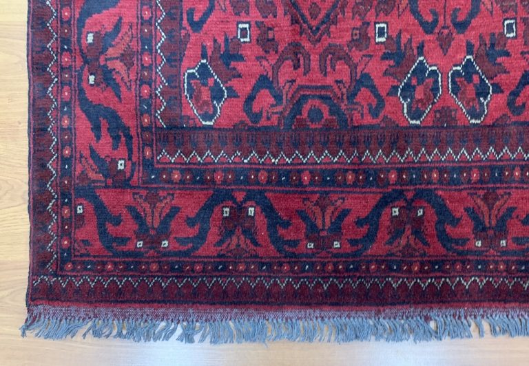 Premium quality Persian tribal 242 cm. X 174 cm. very fine  wool rug - Image 2