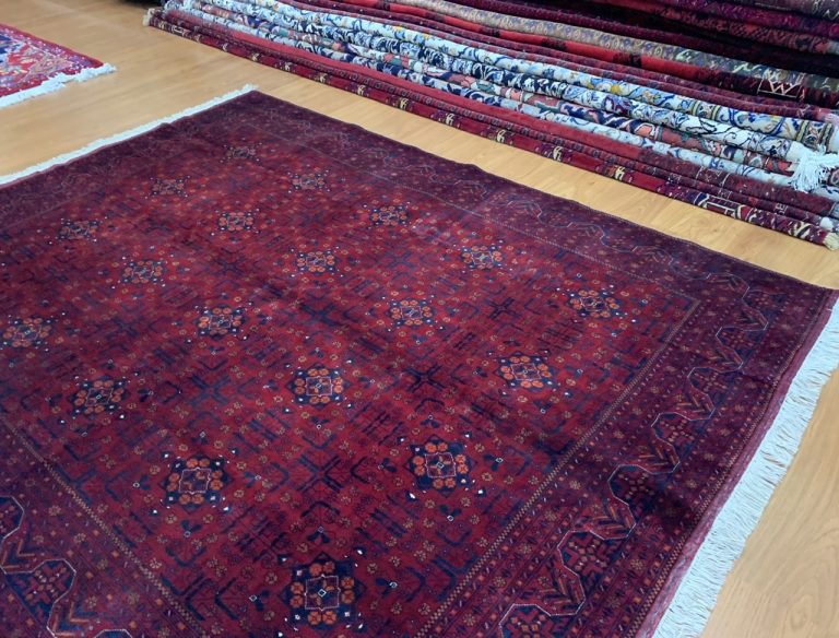 Super fine tribal 230 cm. X 177cm. red wool rug - Image 10