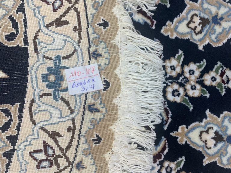 Extra Fine Silk & Wool 1.2 m. D. Naieen hand-knotted round rug - Image 3