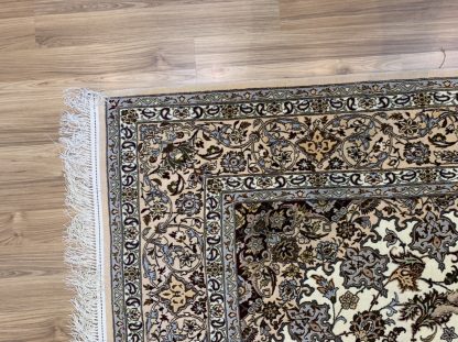Unique Premium Quality Persian Isfahan super extra fine 324 cm. X 205 cm. silk and wool rug - Image 10