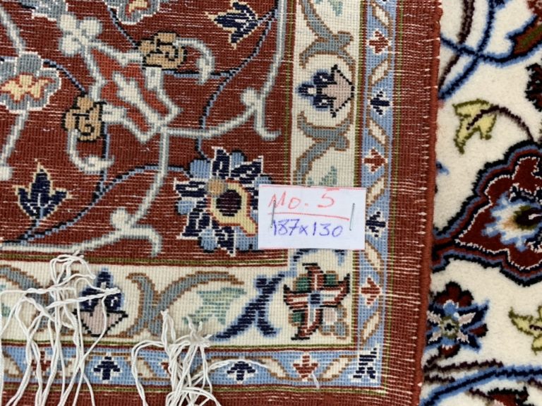 70% OFF - Persian Isfahan super extra fine 187 cm. X 130 cm. silk and wool rug signature - Image 8