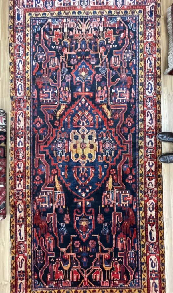 Bakhtiari 337 cm. X 160 cm. fine wool large rug - Image 2