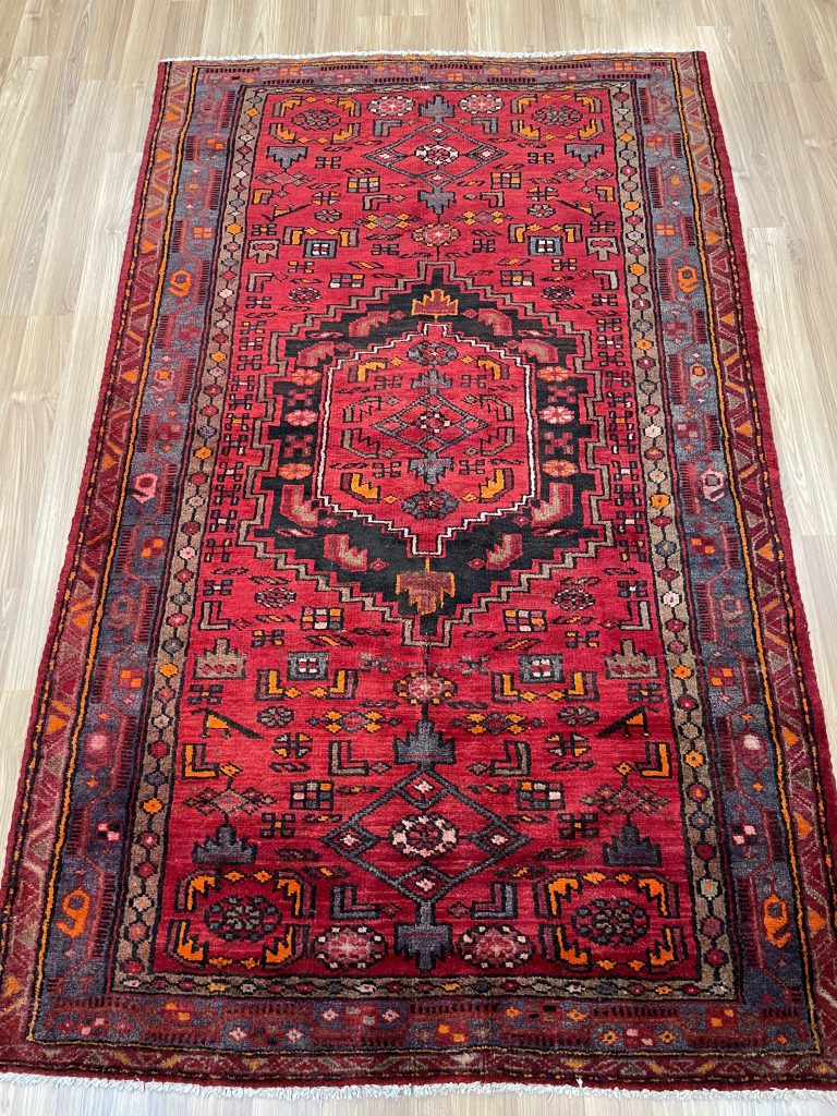 Hamedan Saveh  220 cm. X 138 cm. fine wool  rug