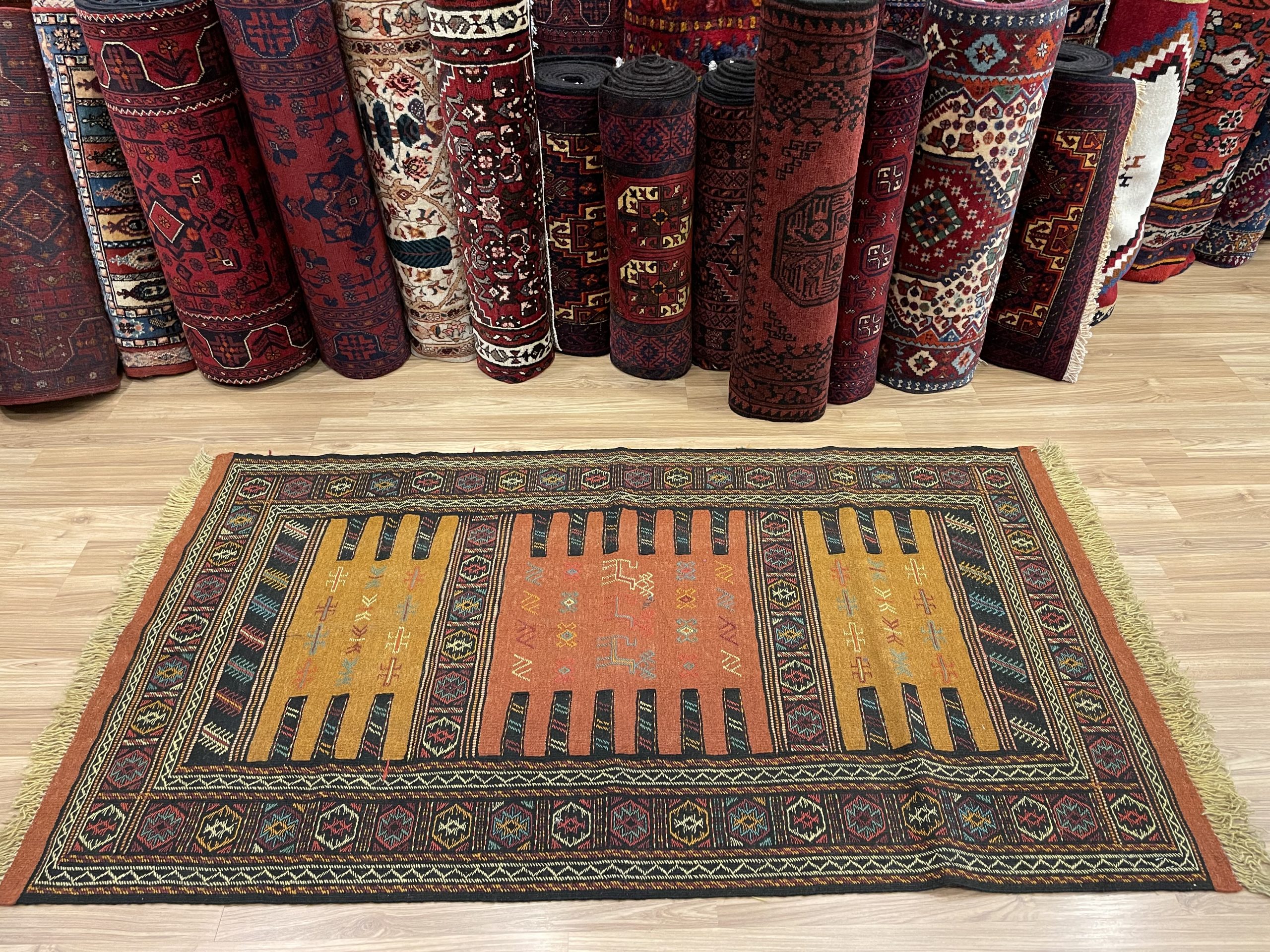 Persian Quchan 170 cm . X 100 cm. very fine wool embroidery kilim rug - Image 4