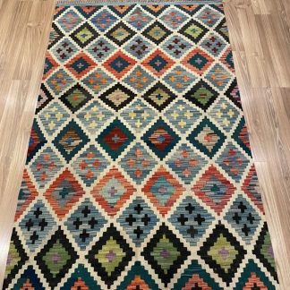 Bohemian Handwoven Wool Size 162 cm. X 103 cm. Kilim Rug