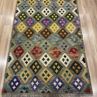 Bohemian Handwoven Wool size 156 cm. X 104 cm. Kilim Rug