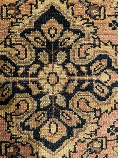 Antique Vintage Persian Lilian Sarough 81 cm. X 56 cm. small wool rug
