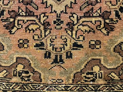 Antique Vintage Persian Lilian Sarough 81 cm. X 56 cm. small wool rug