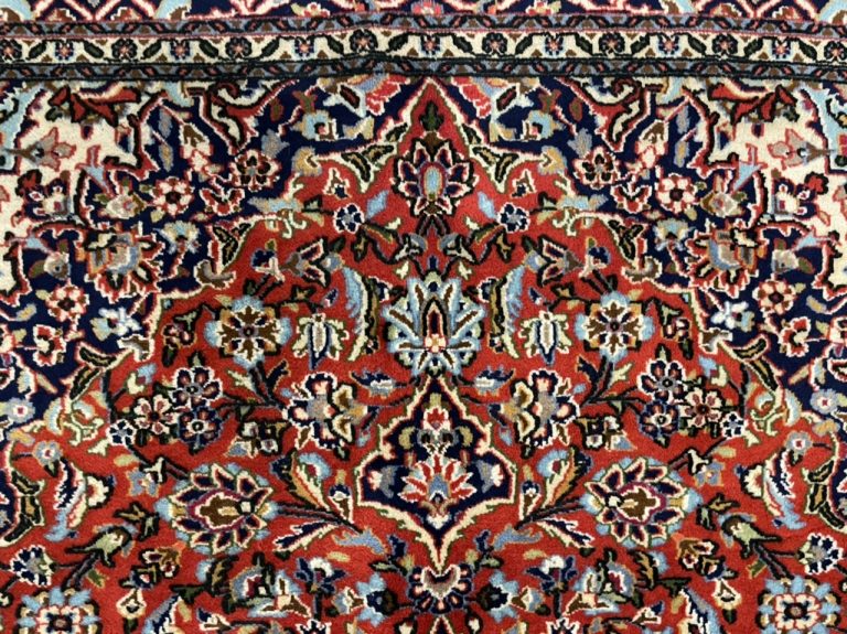 Premium Quality Persian Kashan 198 cm. X 139 cm. very fine wool rug