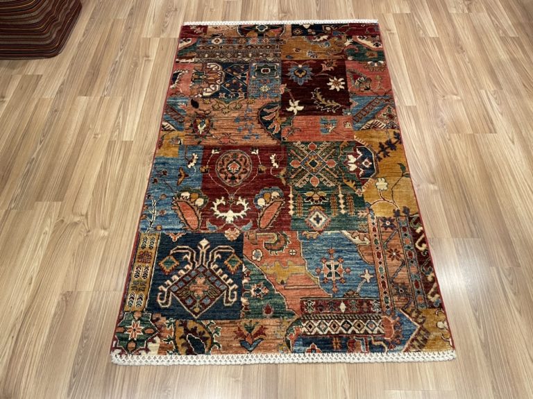 Super Fine Persian Chobi wool rug size 157 cm. X 96 cm.