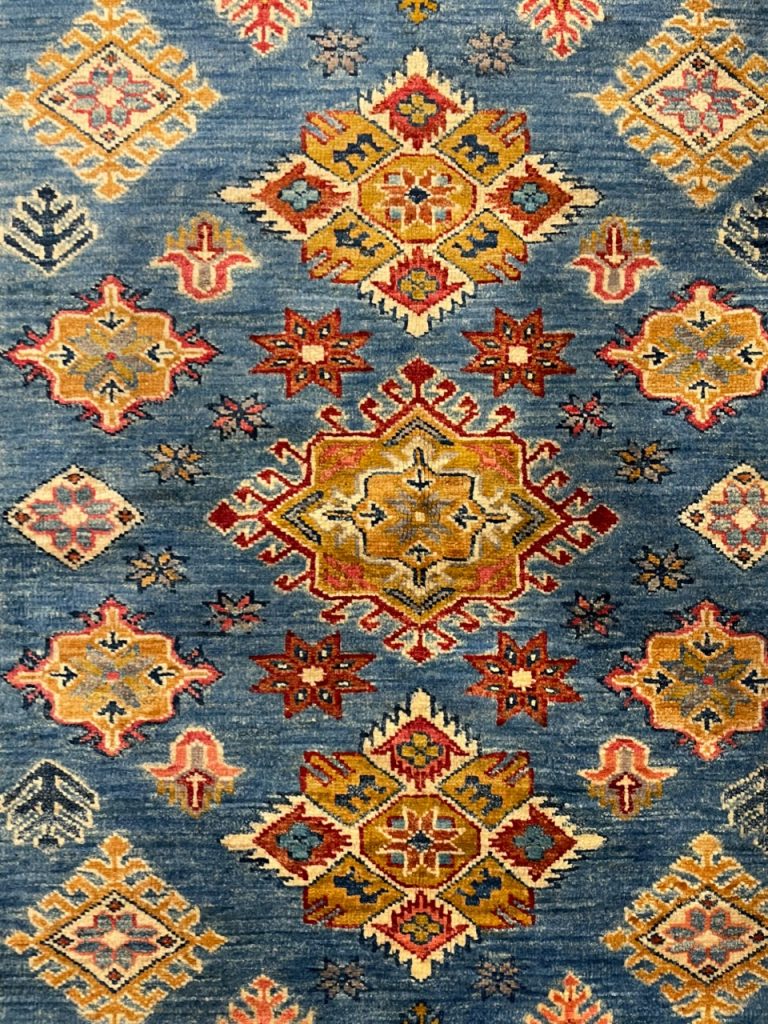 Premium quality Persian Kazak wool rug size 149 cm. X 105 cm.