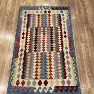 Persian Boho Handwoven Wool Size 150 cm. X 96 cm. Kilim Rug