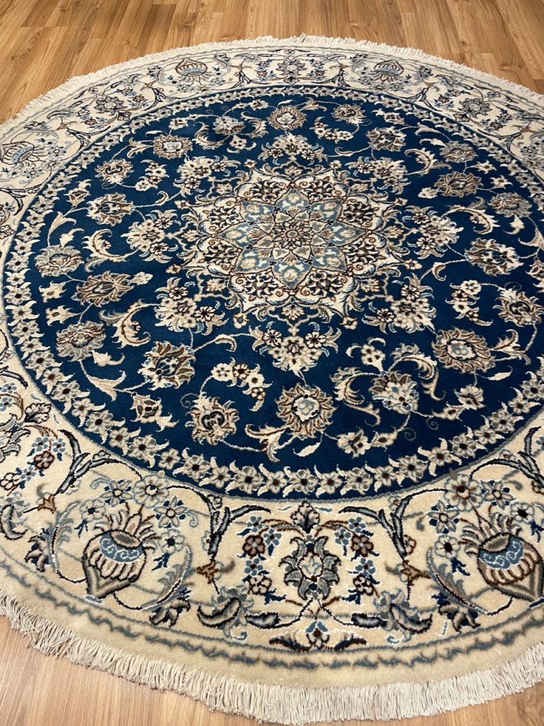 Premium quality Persian Naieen round rug 200 cm. D.