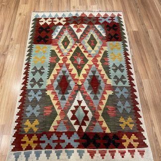 Persian rug sale - Adelaide Central Market - Persian Boho Handwoven Wool Size 148 cm. X 95 cm. Kilim Rug