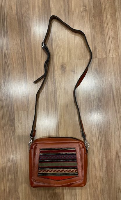 Leather bag - Persian bag - Adelaide Central Market - Leather Handbag with Persian kilim size: 23 cm. X 18 cm. X 7 cm. - Persian rugs and crafts