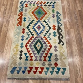 Persian Art Treasure - Adelaide Central Market - Boho kilim - Persian Boho Handwoven Wool Size Kilim Rug size: 135 cm. X 80 cm.