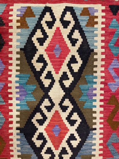 Premium quality Persian Boho Kilim Rug size: 148 cm. X 102 cm. - Persian Art Treasure - Persian rug sale - Adelaide Central Market