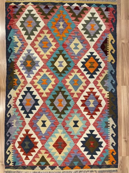 Persian rug sale - Persian Art Treasure - Adelaide Central Market - Premium quality Persian Boho Kilim Rug size: 158 cm. X 102 cm.