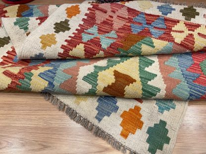 Premium quality Persian Boho Kilim Rug size: 156 cm. X 101 cm. - Persian rug sale - Persian Art Treasure - Adelaide Central Market - Exclusive Collection